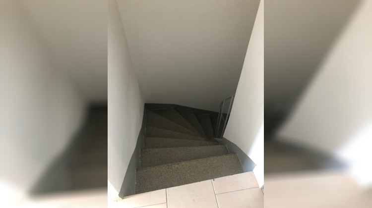 Ma-Cabane - Location Appartement CARCES, 56 m²