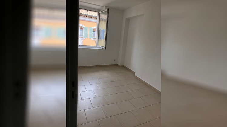 Ma-Cabane - Location Appartement CARCES, 56 m²