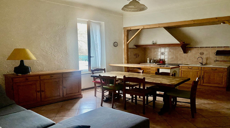Ma-Cabane - Location Appartement CARCES, 44 m²