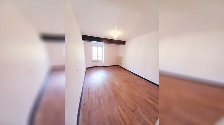 Ma-Cabane - Location Appartement CARENTOIR, 58 m²