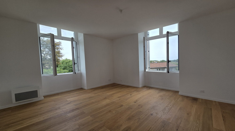 Ma-Cabane - Location Appartement Carignan-de-Bordeaux, 66 m²