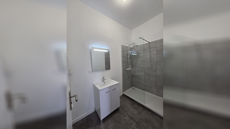 Ma-Cabane - Location Appartement Carignan-de-Bordeaux, 66 m²