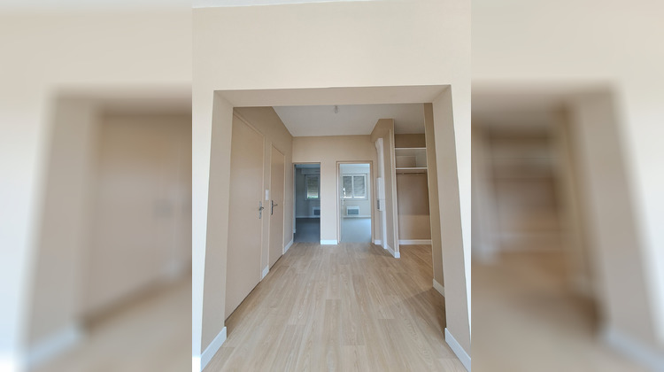 Ma-Cabane - Location Appartement Carmaux, 97 m²