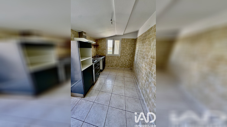 Ma-Cabane - Location Appartement Carnoules, 40 m²