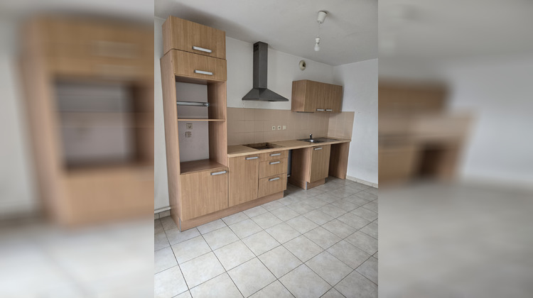 Ma-Cabane - Location Appartement Carpentras, 85 m²