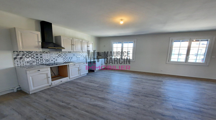 Ma-Cabane - Location Appartement CARPENTRAS, 97 m²
