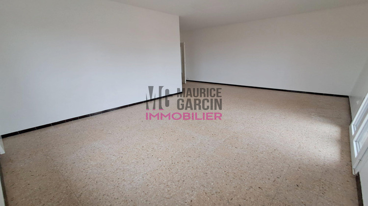 Ma-Cabane - Location Appartement CARPENTRAS, 75 m²