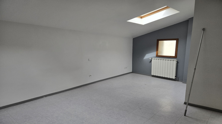 Ma-Cabane - Location Appartement Carpentras, 62 m²