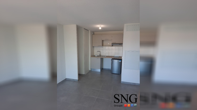 Ma-Cabane - Location Appartement Carpentras, 42 m²