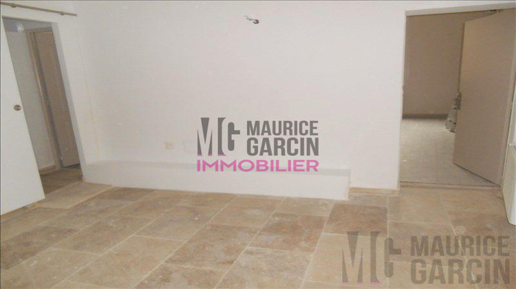 Ma-Cabane - Location Appartement Carpentras, 64 m²