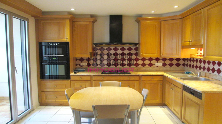 Ma-Cabane - Location Appartement Carpentras, 101 m²