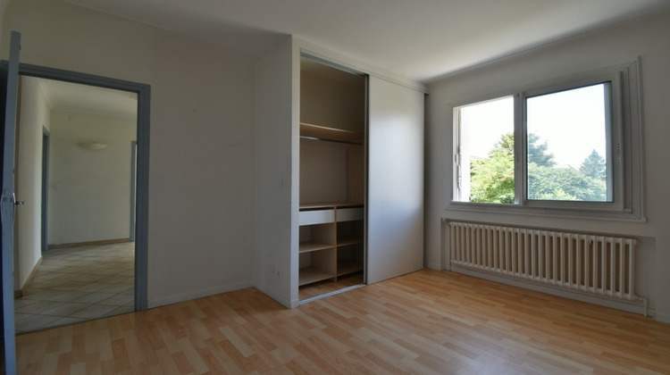 Ma-Cabane - Location Appartement CASSENEUIL, 77 m²
