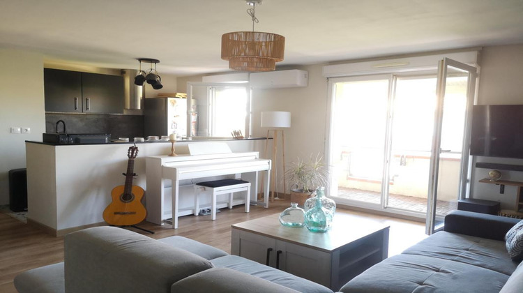 Ma-Cabane - Location Appartement CASTELGINEST, 74 m²