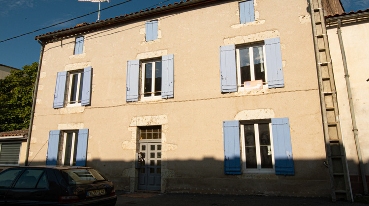 Ma-Cabane - Location Appartement CASTELMORON-SUR-LOT, 50 m²