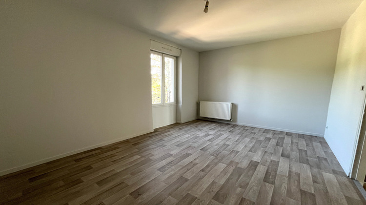 Ma-Cabane - Location Appartement CASTELMORON-SUR-LOT, 87 m²