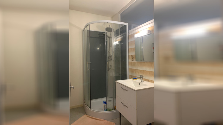 Ma-Cabane - Location Appartement CASTELMORON-SUR-LOT, 58 m²