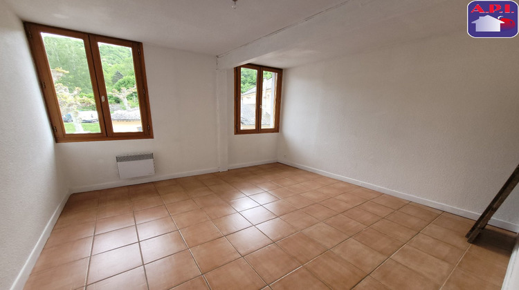 Ma-Cabane - Location Appartement CASTILLON EN COUSERANS, 46 m²