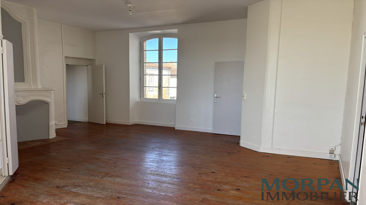 Ma-Cabane - Location Appartement Castres-Gironde, 85 m²