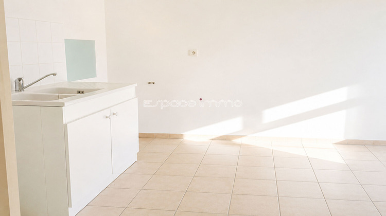 Ma-Cabane - Location Appartement CAUDEBEC-LES-ELBEUF, 58 m²