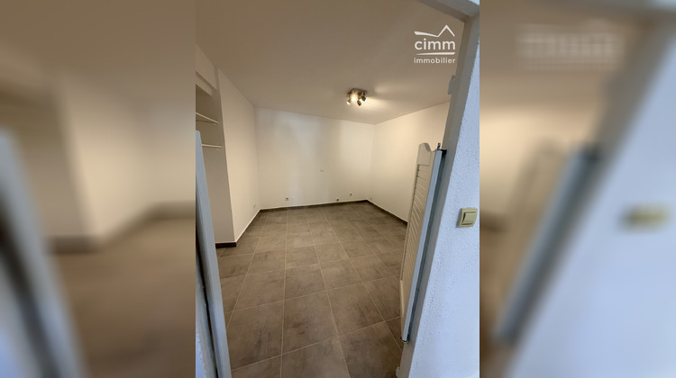 Ma-Cabane - Location Appartement Caumont-sur-Durance, 37 m²
