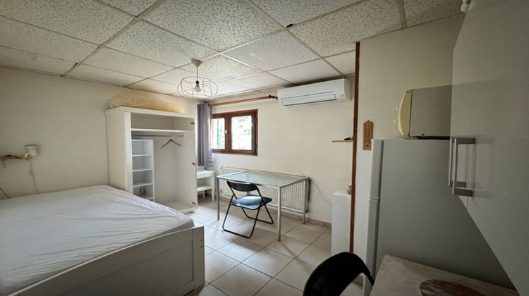 Ma-Cabane - Location Appartement CAUMONT-SUR-DURANCE, 13 m²