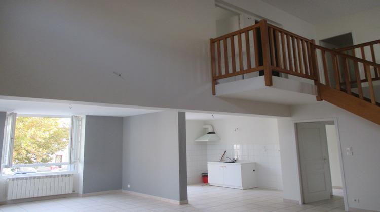 Ma-Cabane - Location Appartement CAUSSADE, 120 m²