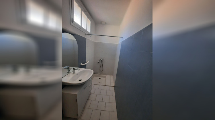Ma-Cabane - Location Appartement CAUSSADE, 40 m²