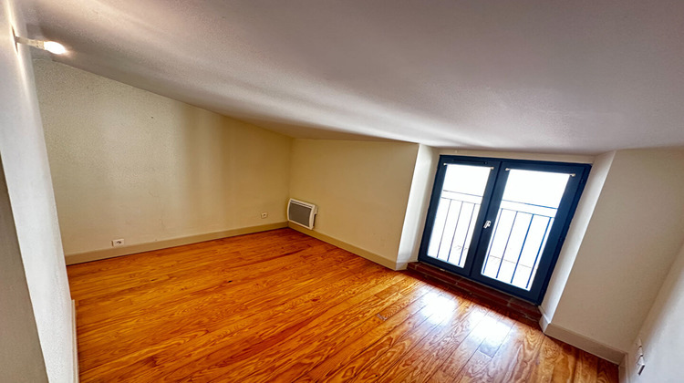 Ma-Cabane - Location Appartement CAUSSADE, 84 m²