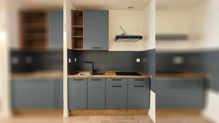 Ma-Cabane - Location Appartement CAUSSADE, 49 m²
