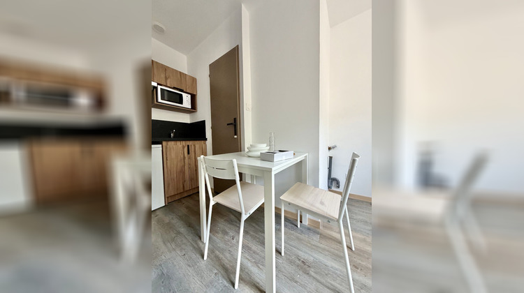 Ma-Cabane - Location Appartement CAVAILLON, 13 m²