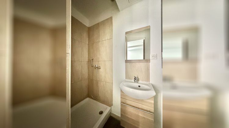 Ma-Cabane - Location Appartement CAVAILLON, 40 m²