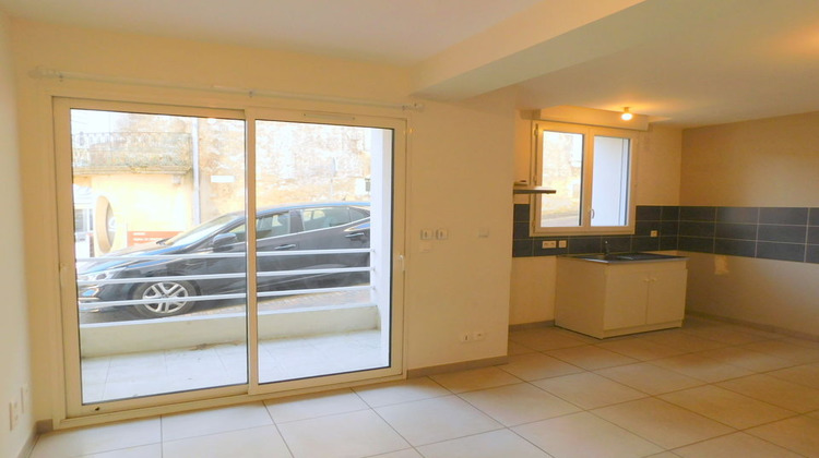 Ma-Cabane - Location Appartement CAZAUBON, 56 m²