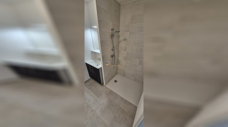 Ma-Cabane - Location Appartement Cenon, 45 m²