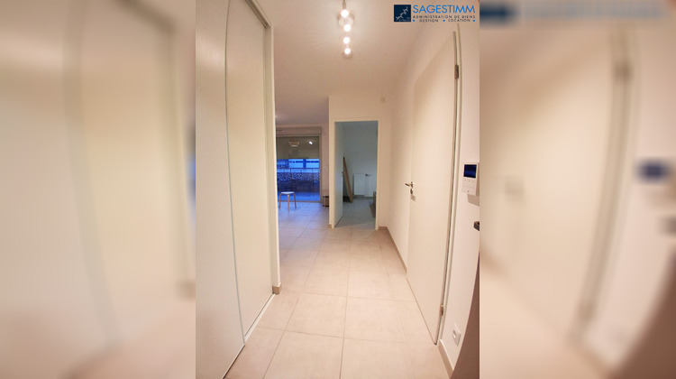 Ma-Cabane - Location Appartement Cessy, 43 m²