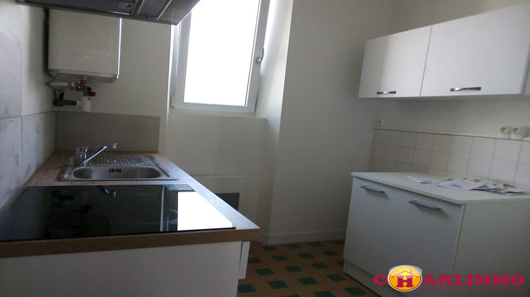 Ma-Cabane - Location Appartement Chabanais, 70 m²