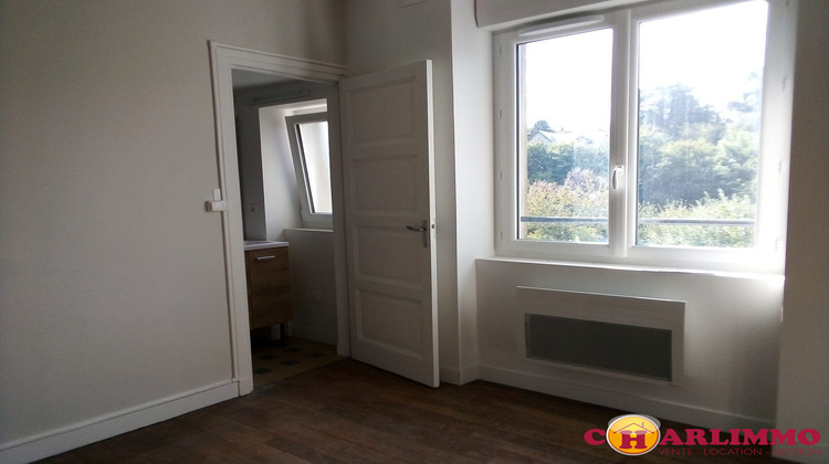 Ma-Cabane - Location Appartement Chabanais, 70 m²