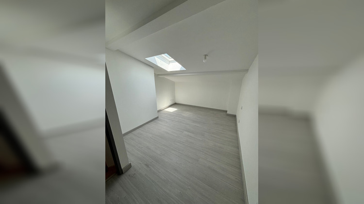 Ma-Cabane - Location Appartement CHABEUIL, 69 m²