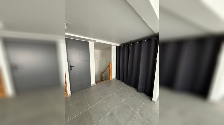 Ma-Cabane - Location Appartement CHABEUIL, 69 m²