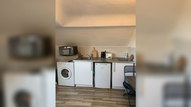 Ma-Cabane - Location Appartement CHALON-SUR-SAONE, 15 m²