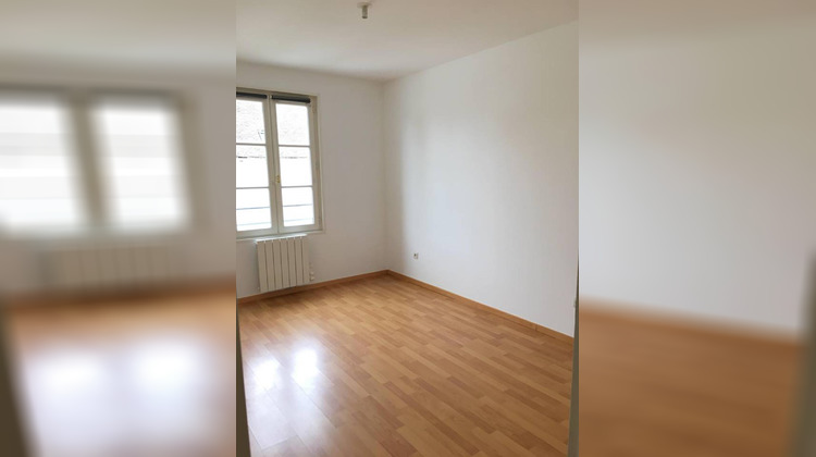 Ma-Cabane - Location Appartement CHALON-SUR-SAONE, 69 m²