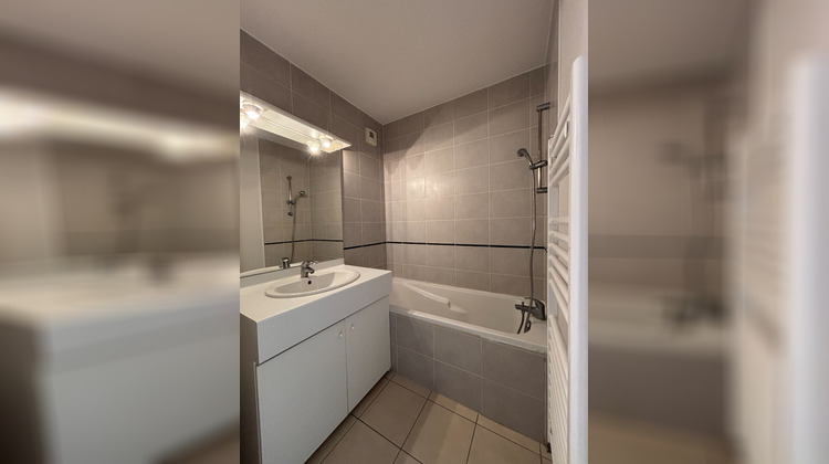 Ma-Cabane - Location Appartement CHALON-SUR-SAONE, 67 m²