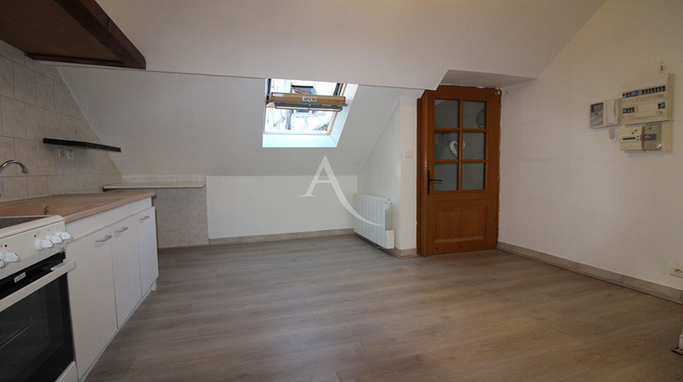 Ma-Cabane - Location Appartement CHALON-SUR-SAONE, 28 m²