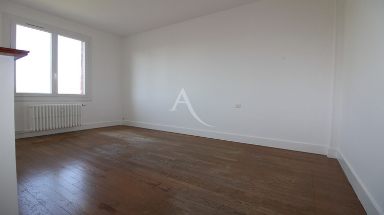 Ma-Cabane - Location Appartement CHALON-SUR-SAONE, 84 m²