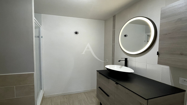 Ma-Cabane - Location Appartement CHALONNES-SUR-LOIRE, 39 m²