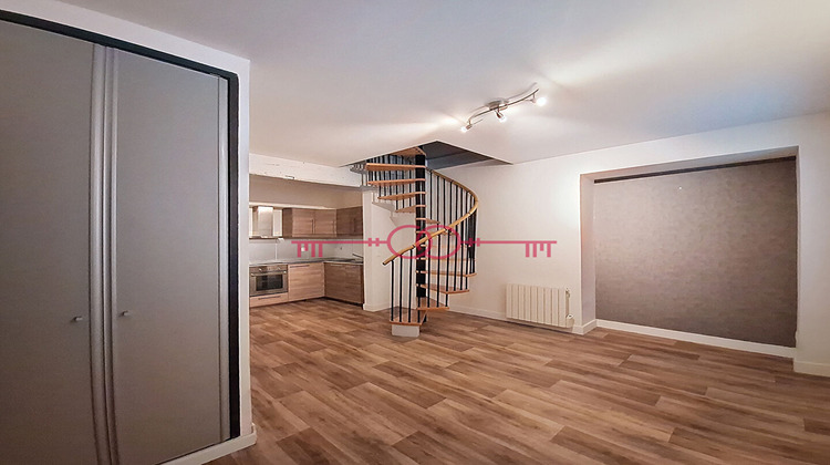Ma-Cabane - Location Appartement CHALONS-EN-CHAMPAGNE, 55 m²
