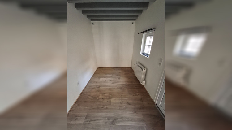Ma-Cabane - Location Appartement CHALONS-EN-CHAMPAGNE, 35 m²