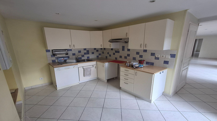 Ma-Cabane - Location Appartement CHALONS-EN-CHAMPAGNE, 95 m²