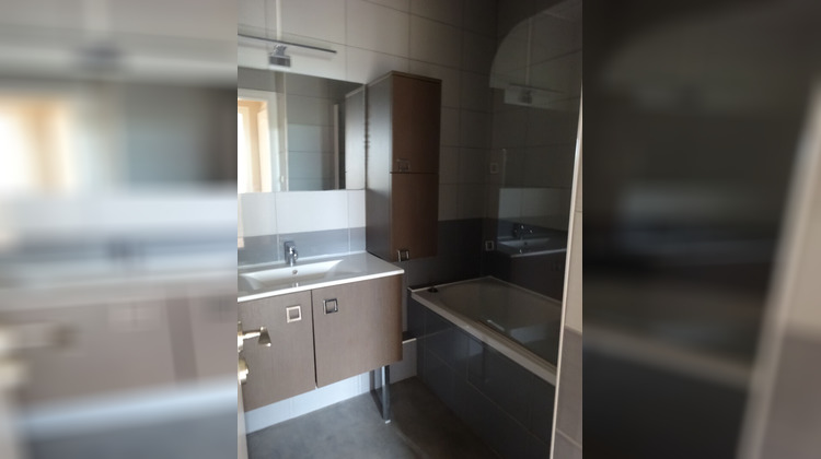 Ma-Cabane - Location Appartement CHAMALIERES, 73 m²