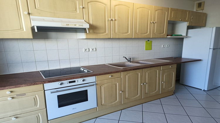 Ma-Cabane - Location Appartement CHAMALIERES, 81 m²