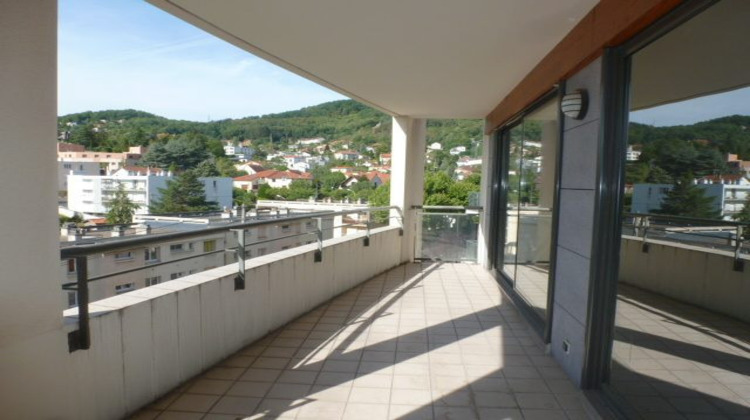 Ma-Cabane - Location Appartement CHAMALIERES, 100 m²